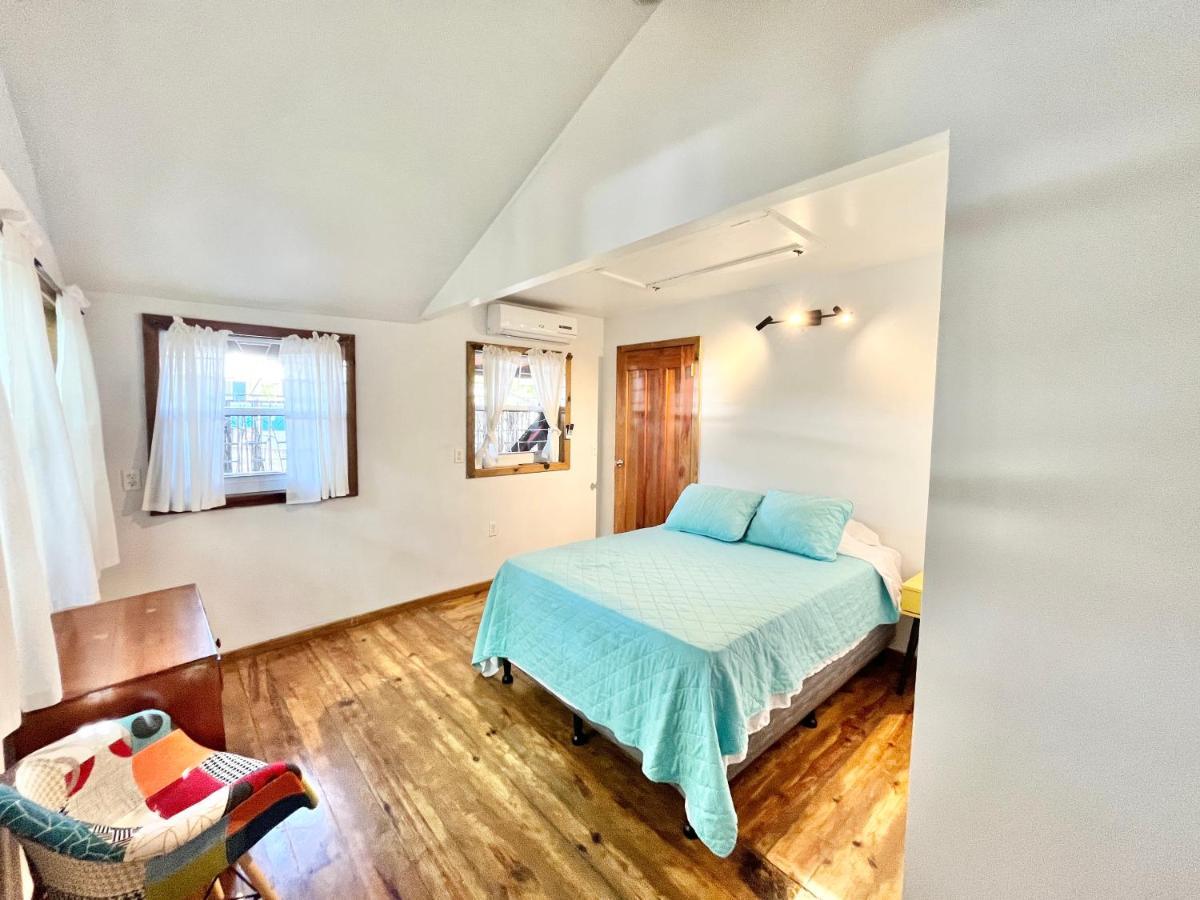 Seabreeze Inn 웨스트 엔드 외부 사진
